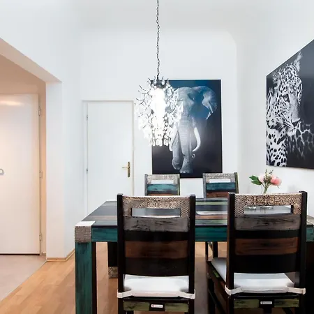 Superb With Castle View #88 Appartement Prague