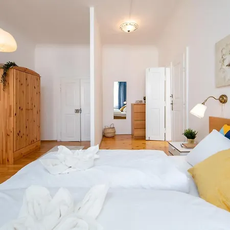 Superb With Castle View #88 Appartement